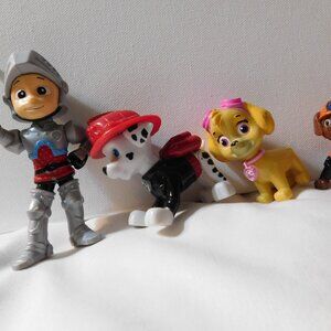 PAW Patrol Rescue Knights Figure Lot Ryder, Skye, Marshall and Zuma